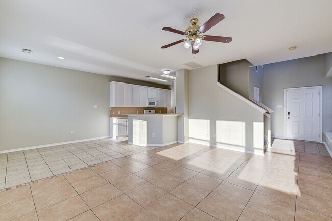 Building Photo - Gorgeous 3bed/2.5bath home!
