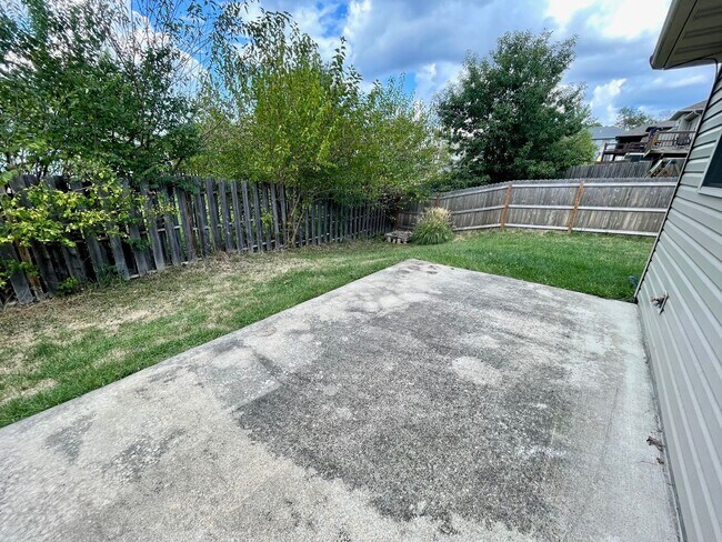 Building Photo - 3 Bedroom Ranch-Style Home in West Columbia