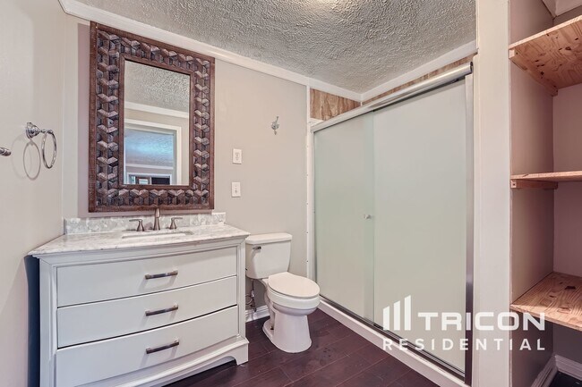 Building Photo - 1695 Virginia Cir