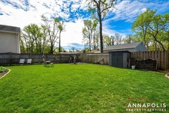 Building Photo - 1329 Washington Dr