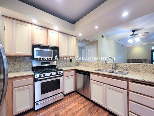 Building Photo - 5101 Tortuga Dr