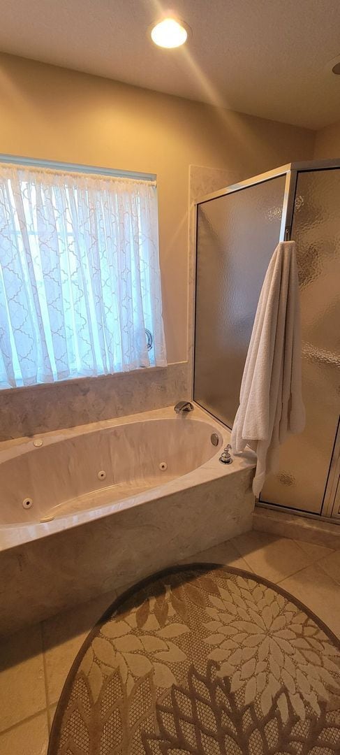 Building Photo - Charming Lake Santa Fe Canal Basin Home – ...