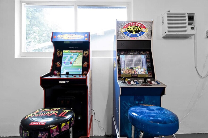 Building Photo - 3151 NW 69th St