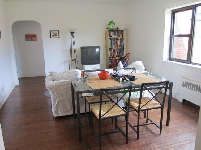 Building Photo - 16 Westland Ave