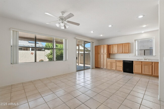 Building Photo - 17934 W Deneen Way