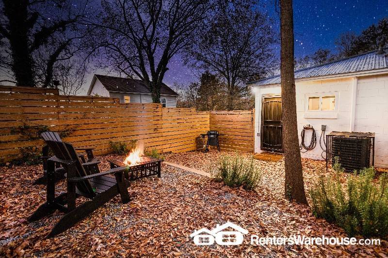 Building Photo - 958 Smith St SW