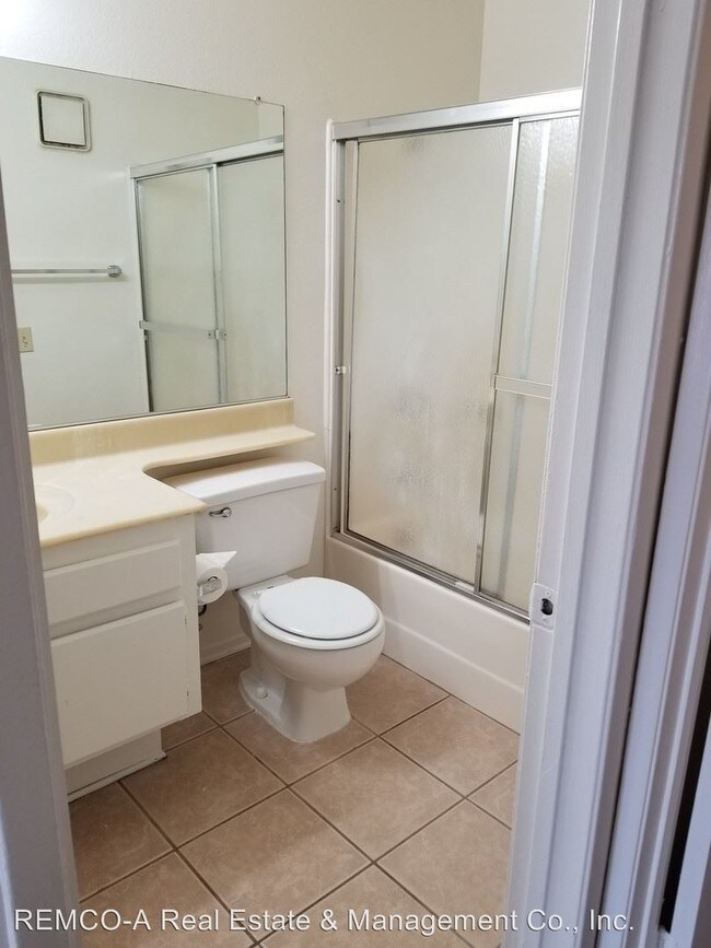 Building Photo - 845 Redondo Ave