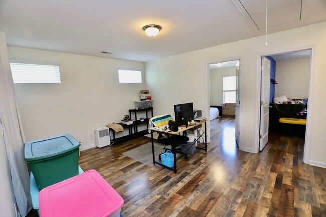 Building Photo - 71 Carina Ln