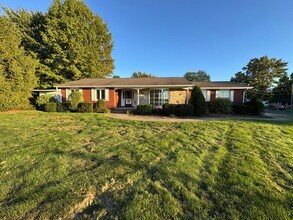 Building Photo - 3 Bed in Doylestown