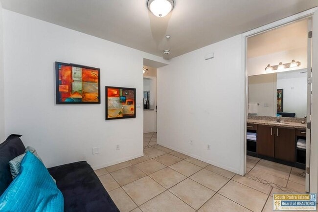 Building Photo - 5909 Padre Blvd