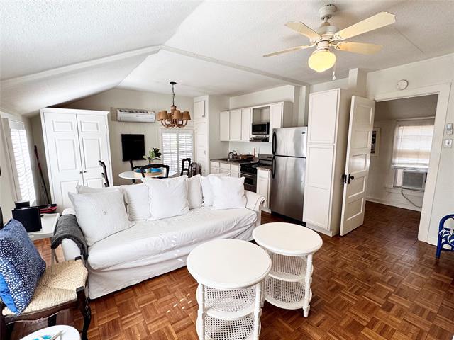 Building Photo - 4416 Westway Ave