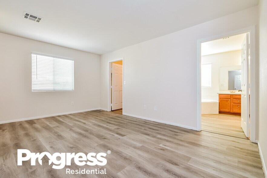 Building Photo - 5900 Taj Mahal Dr