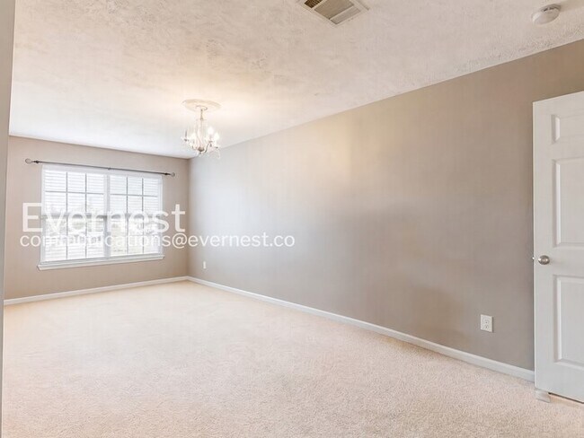 Building Photo - 3-Bed/3-Bath Townhome/Available Soon!