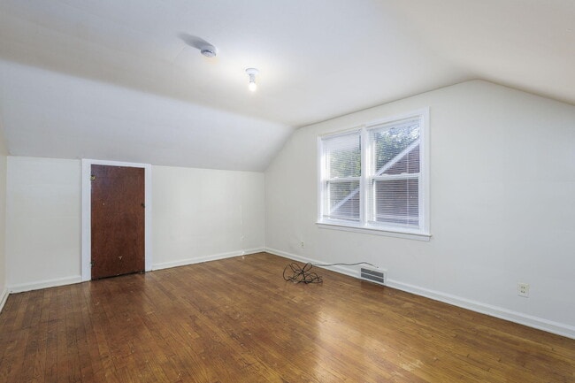 Building Photo - 10929 Worden St