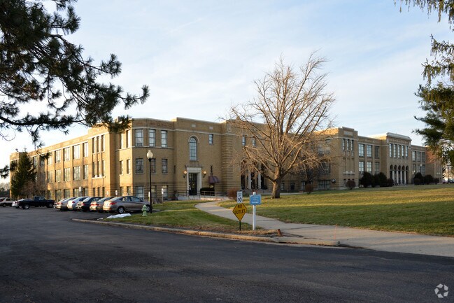 Fairborn Senior Apartments - Fairborn, OH | Apartment Finder