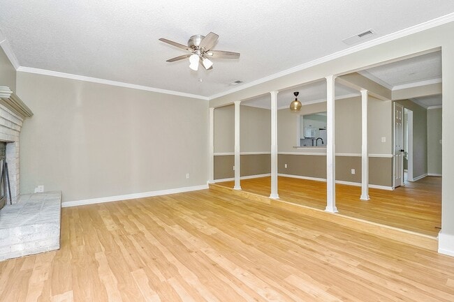 Building Photo - 5632 Gates Landing Rd