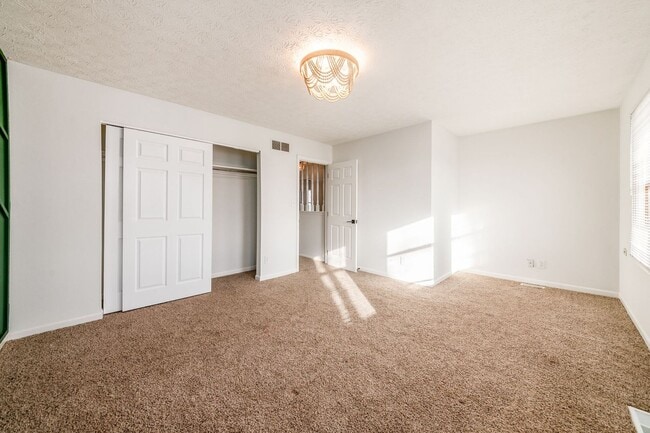 Building Photo - Fully Renovated Reynoldsburg Home