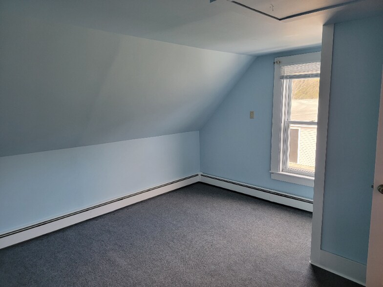 Building Photo - 164 Francestown Rd