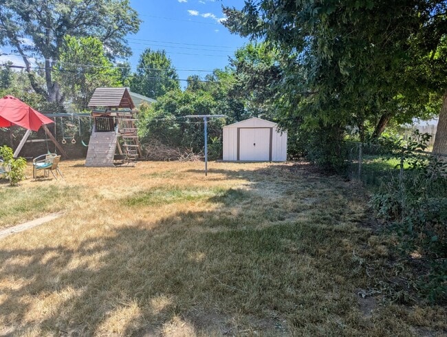 Building Photo - Basement for Rent - Shared Living in Comfo...