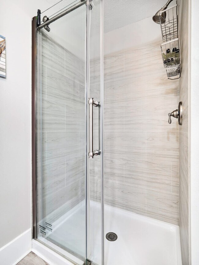 Building Photo - 1610 Cooper Foster Park Rd