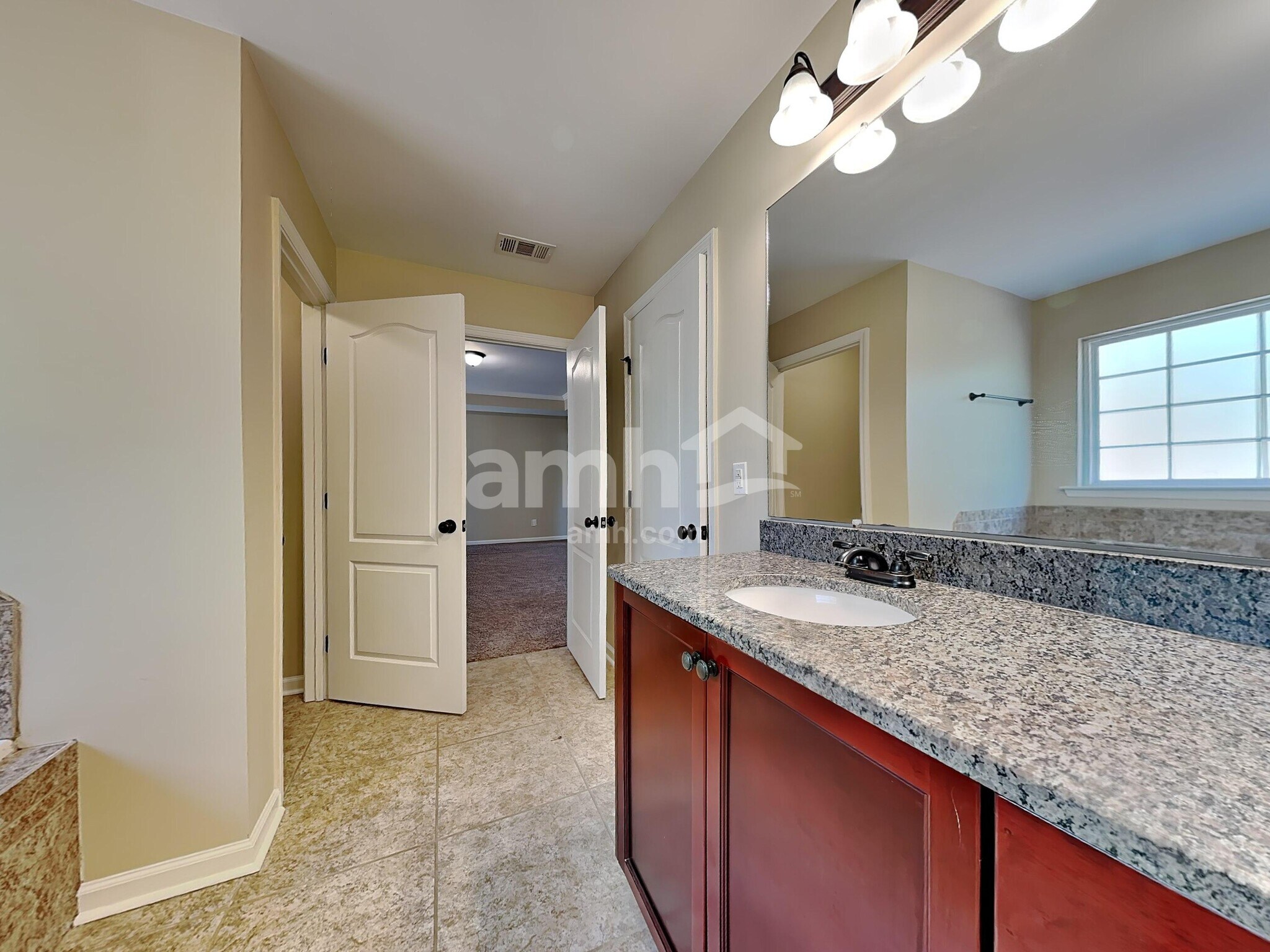 Building Photo - 112 Broken Bit Cir