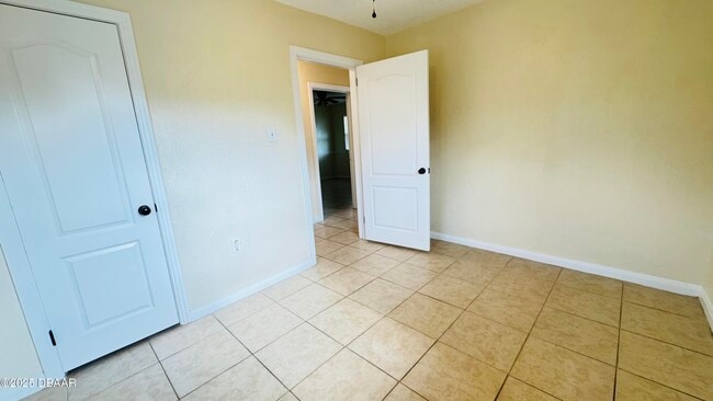 Building Photo - 4 Cypress Cir