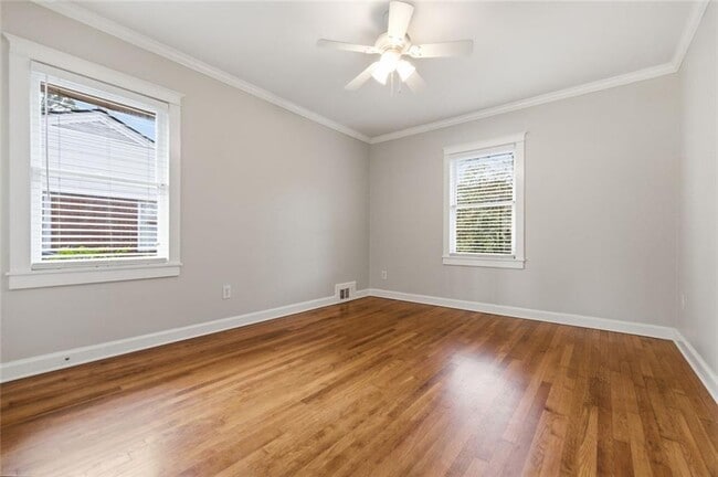 Building Photo - 1241 Park Blvd