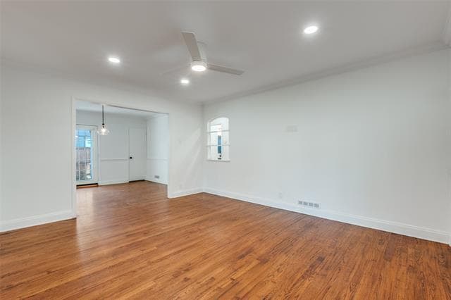 Building Photo - 7236 Wake Forrest Dr