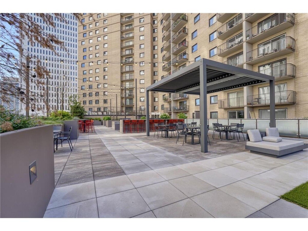 Building Photo - 121 Washington Ave S