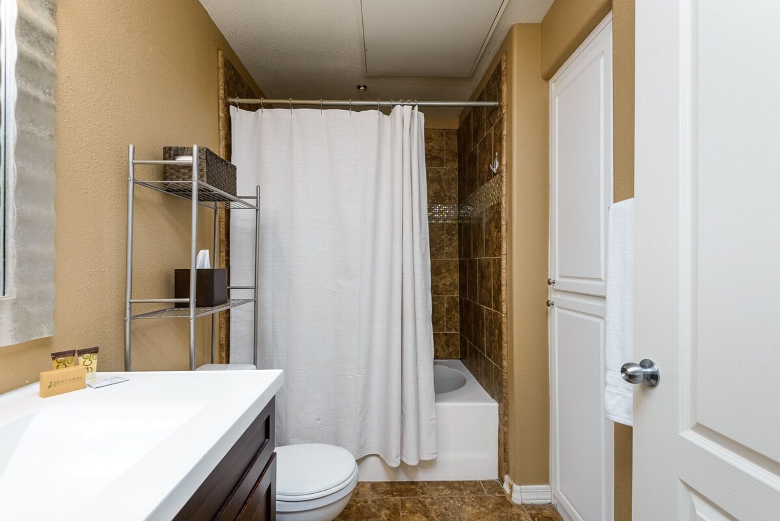 Building Photo - 6900 E Princess Dr