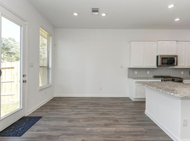 Building Photo - 530 Dry Fork Ln