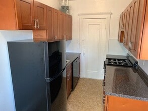 Building Photo - Desirable apartment in Fenway