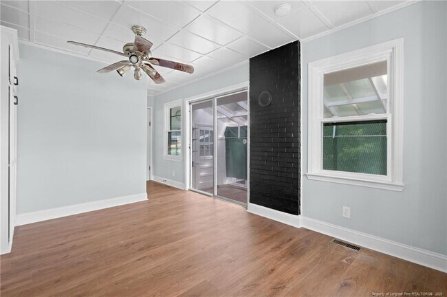 Building Photo - 4452 Oakmont Cir