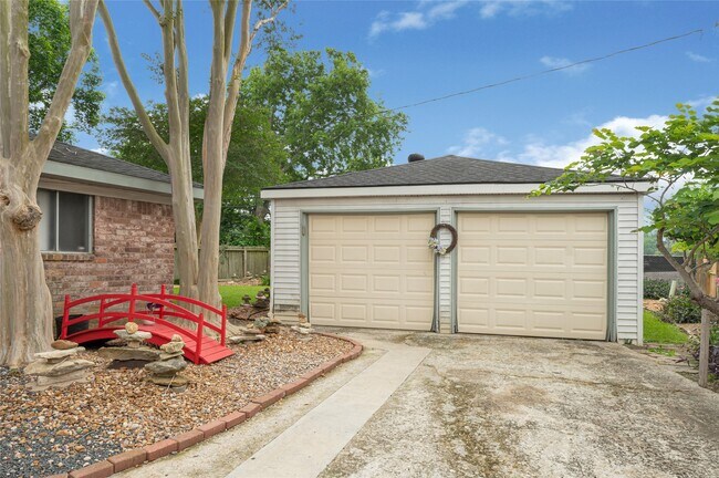 Building Photo - 11826 Oceanview St
