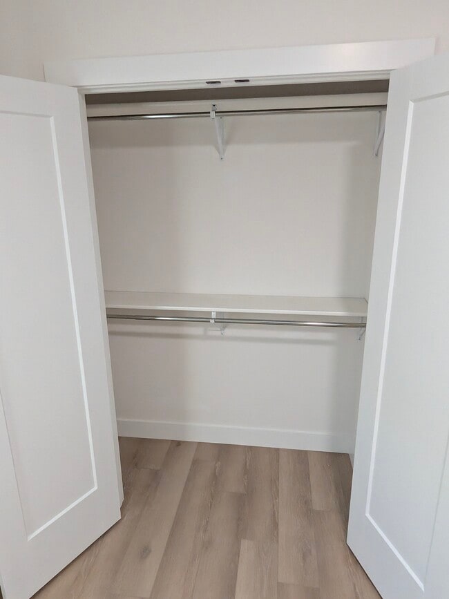 Building Photo - 152 Robin Rd