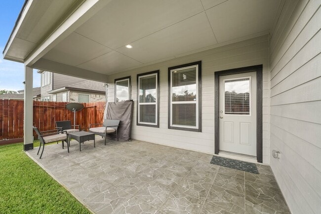 Building Photo - 18419 Windy Knl Wy