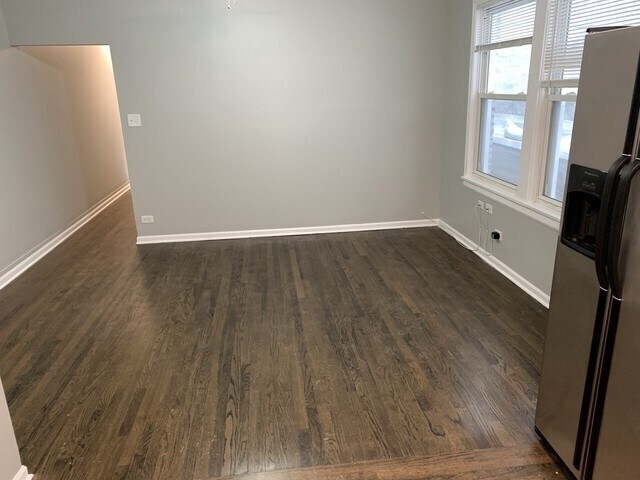 Building Photo - 3213 W Armitage Ave