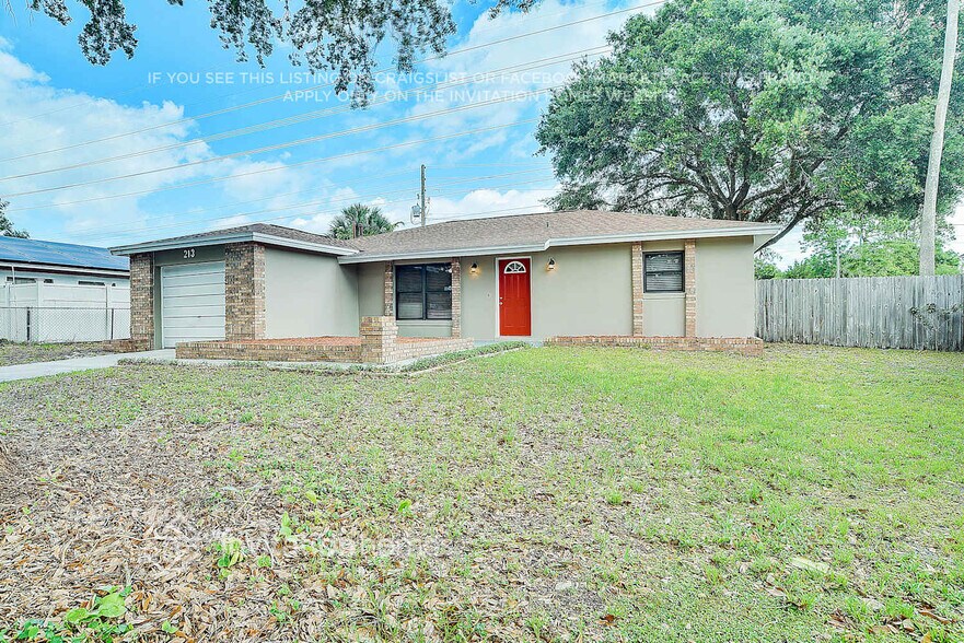 Primary Photo - 213 Sweetgum Ct