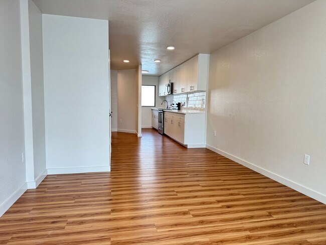 Building Photo - 98-660 Moanalua Loop 285