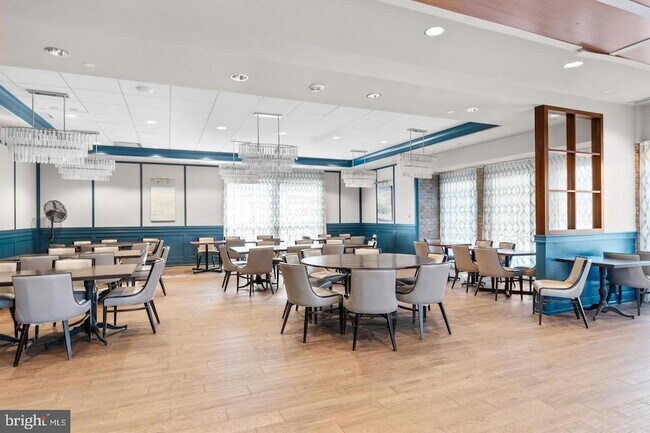 Building Photo - 3310 N Leisure World Blvd