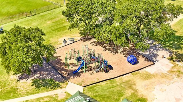 Building Photo - 704 Cedar Cove Dr