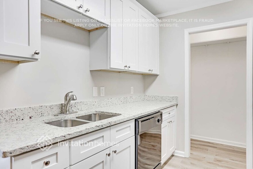 Building Photo - 4665 Pilgrim Point Rd