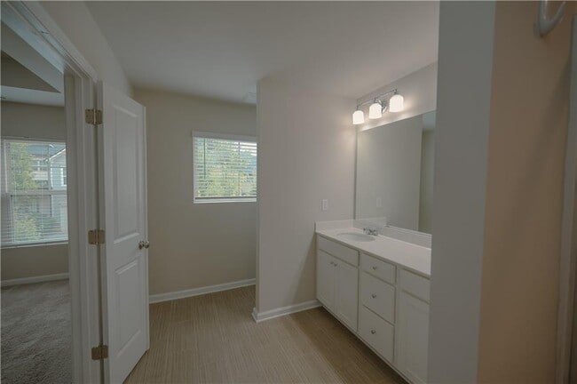 Building Photo - 3177 Meadowstone Ln SW