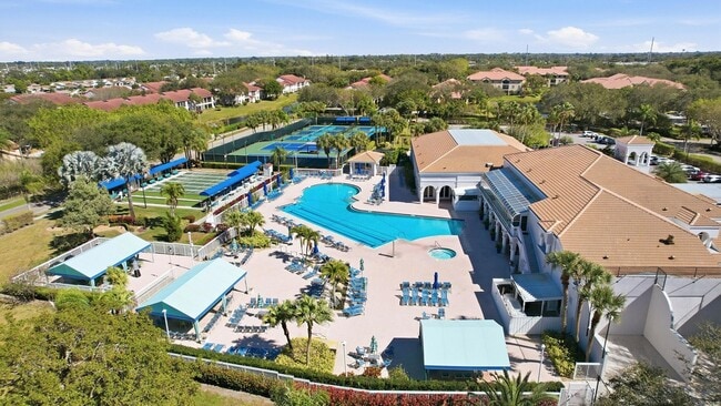 Building Photo - 5187 Europa Dr