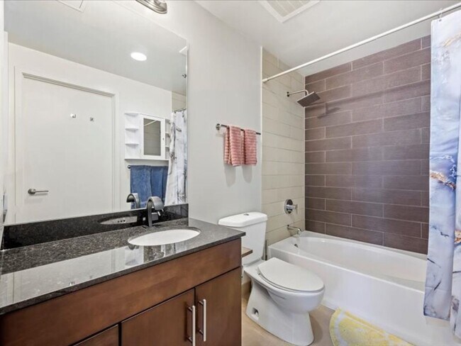Building Photo - Luxury High Rise Condo Available 7/1/25