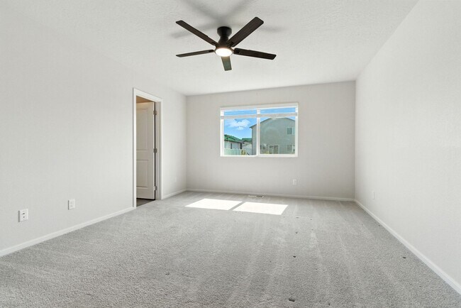 Building Photo - Beautifully Maintained Home in Coveted HOA...