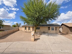 Building Photo - 4528 W Palm Ln