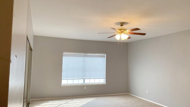 Building Photo - 538 Wilcrest Dr