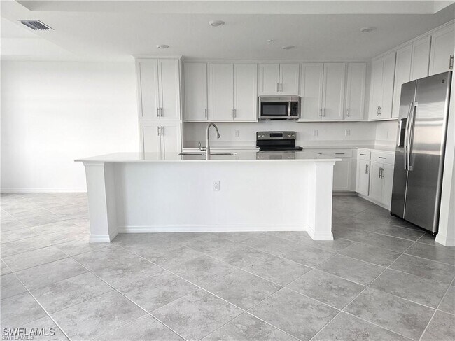 Building Photo - 5835 Double Eagle Cir