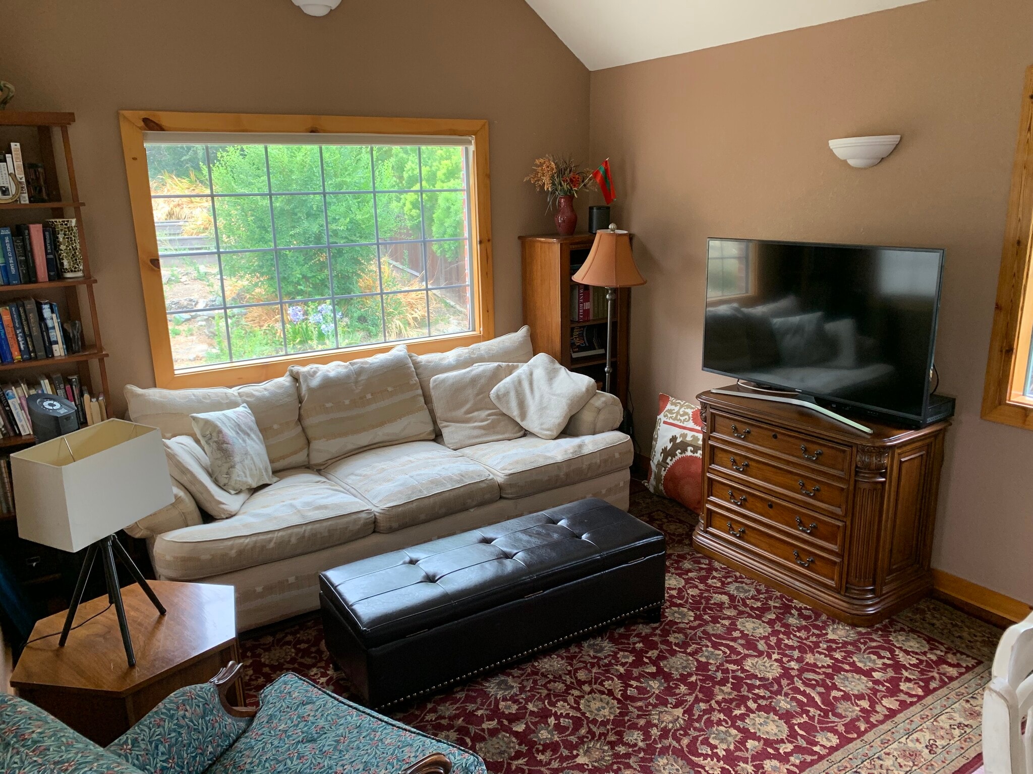 Building Photo - 247 Broad St